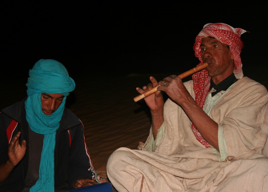 Rythmes du Sahara : flûte en bois de roseau dans la région du Gourara (oasis de Timimoun)