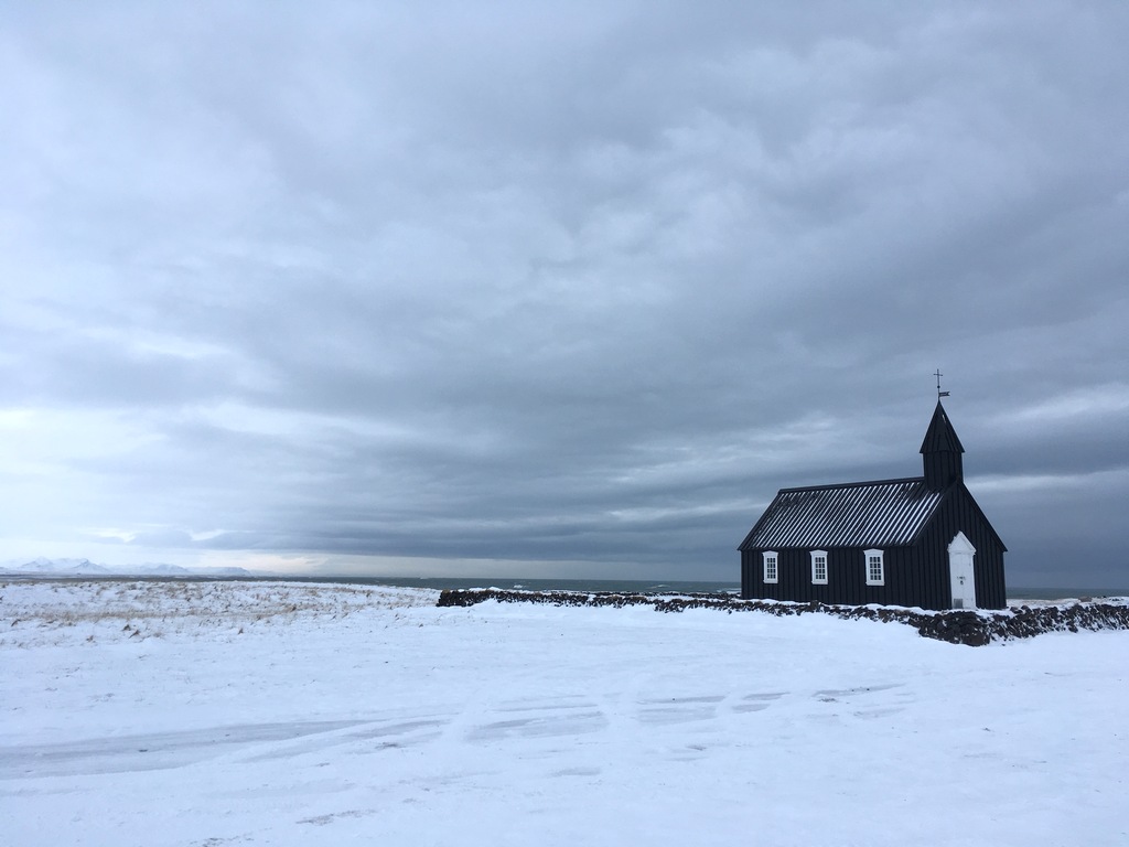 Voyage en Islande : Búðarkirkja sur la péninsule du Snaefellsnes