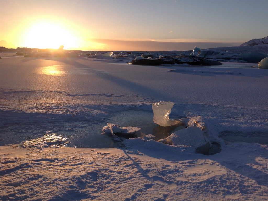 Paysages islandais : glacier et lagune glaciaire de Fjallsárlón