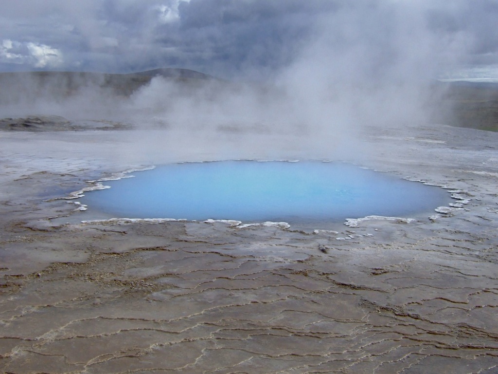 Voyage en Islande : le bassin naturel d'eau chaude de Hveravellir
