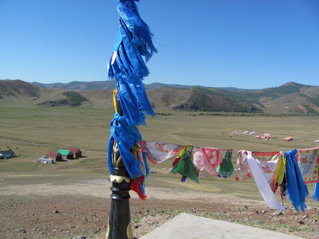 Proverbes mongols : Pour bâtir haut, il faut creuser profond